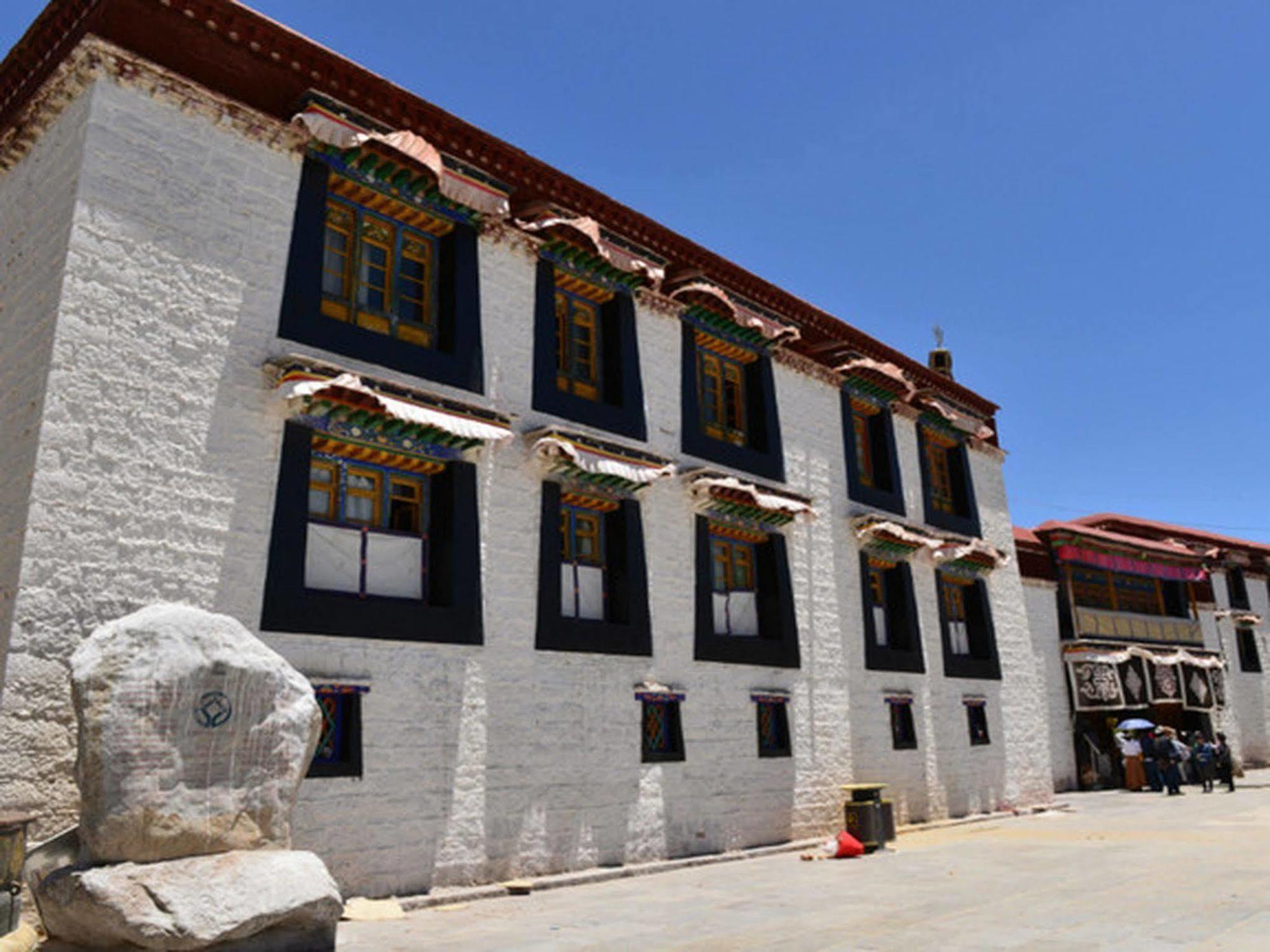 Tashitakge Hotel Lhasa Exterior foto